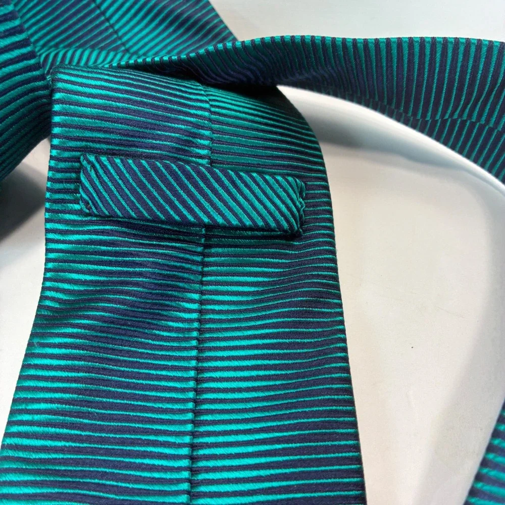Murano Mens Silk Tie Emerald Green Navy Blue Striped Ribbed Texture USA Made